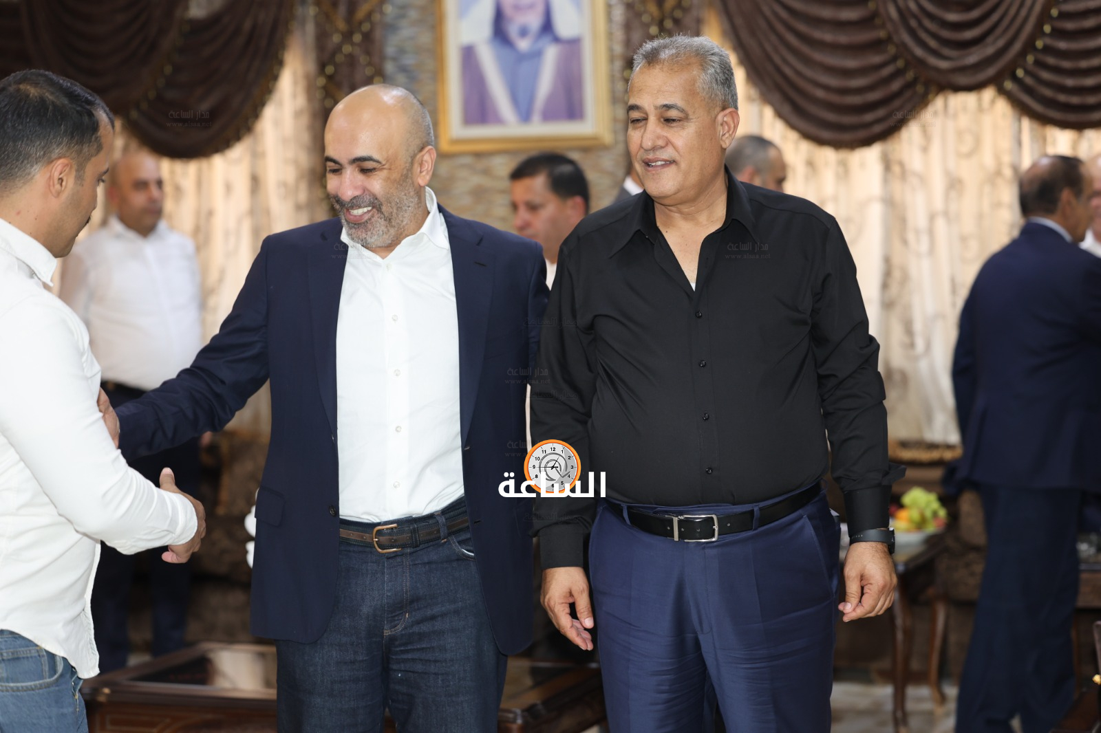 Madar Al-Saa Images 0.3808238142850481
