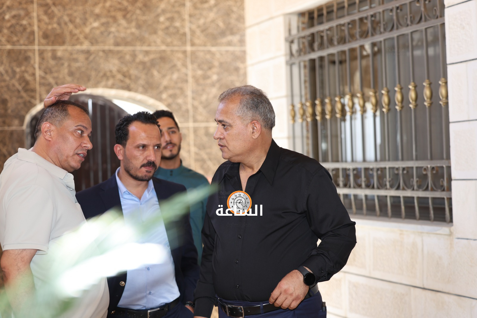 Madar Al-Saa Images 0.853744327684557