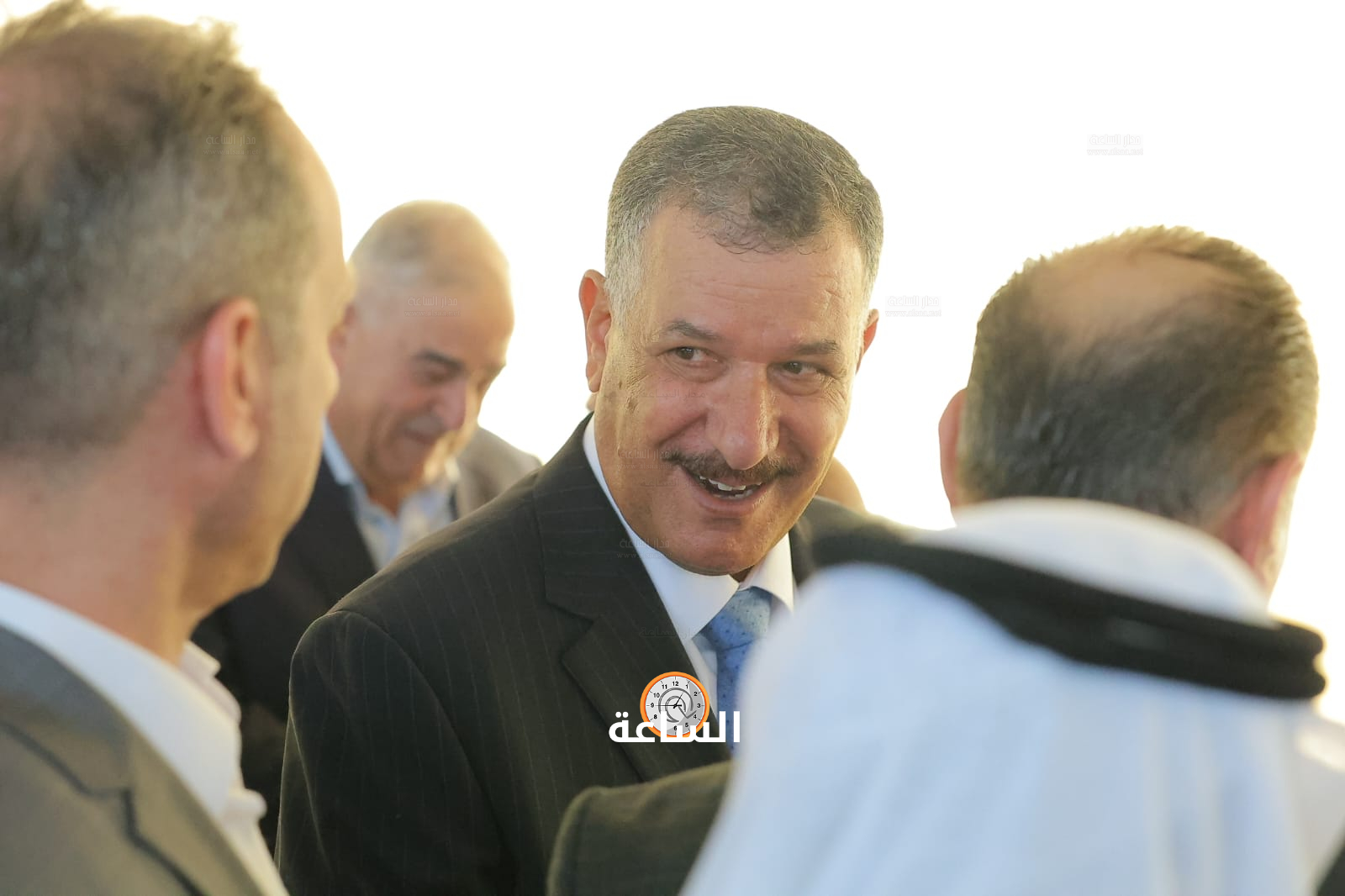 Madar Al-Saa Images 0.9027254873141826