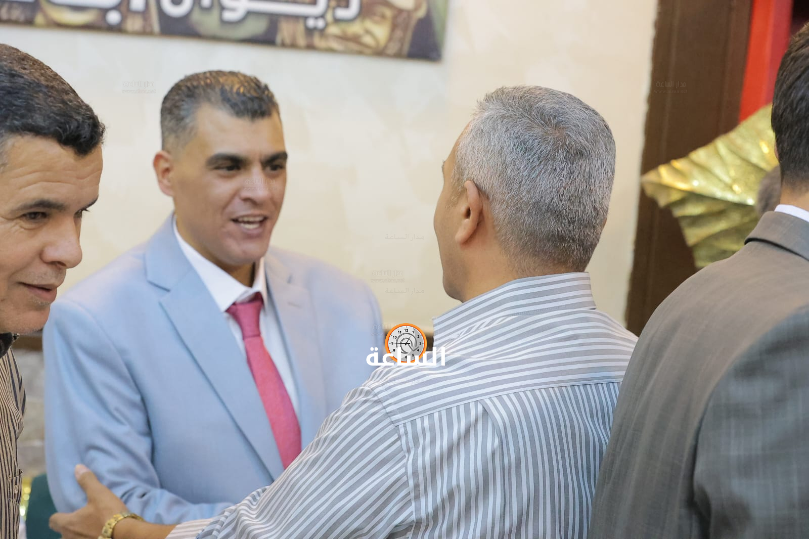 Madar Al-Saa Images 0.6820475305053249