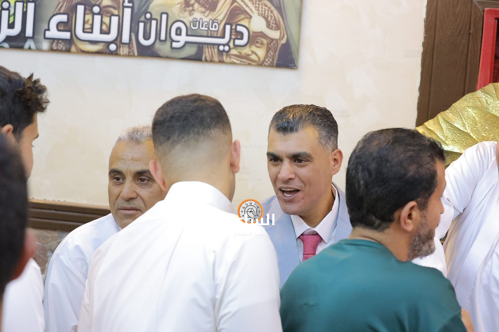 Madar Al-Saa Images 0.7820703367851382