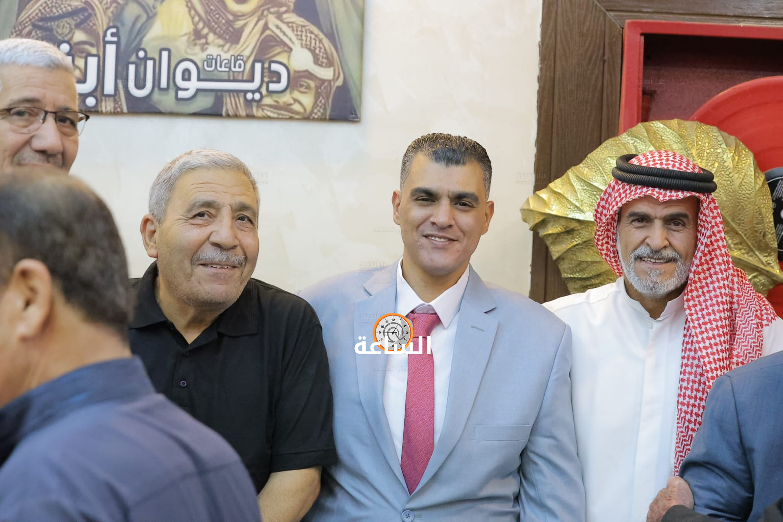 Madar Al-Saa Images 0.4385357263905537