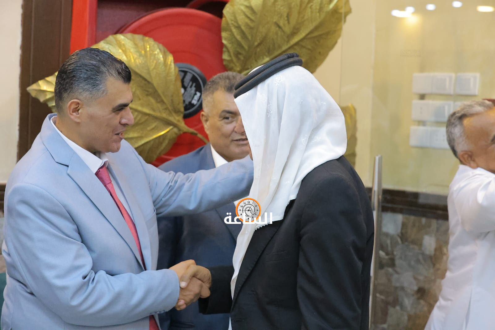 Madar Al-Saa Images 0.9675998448471423