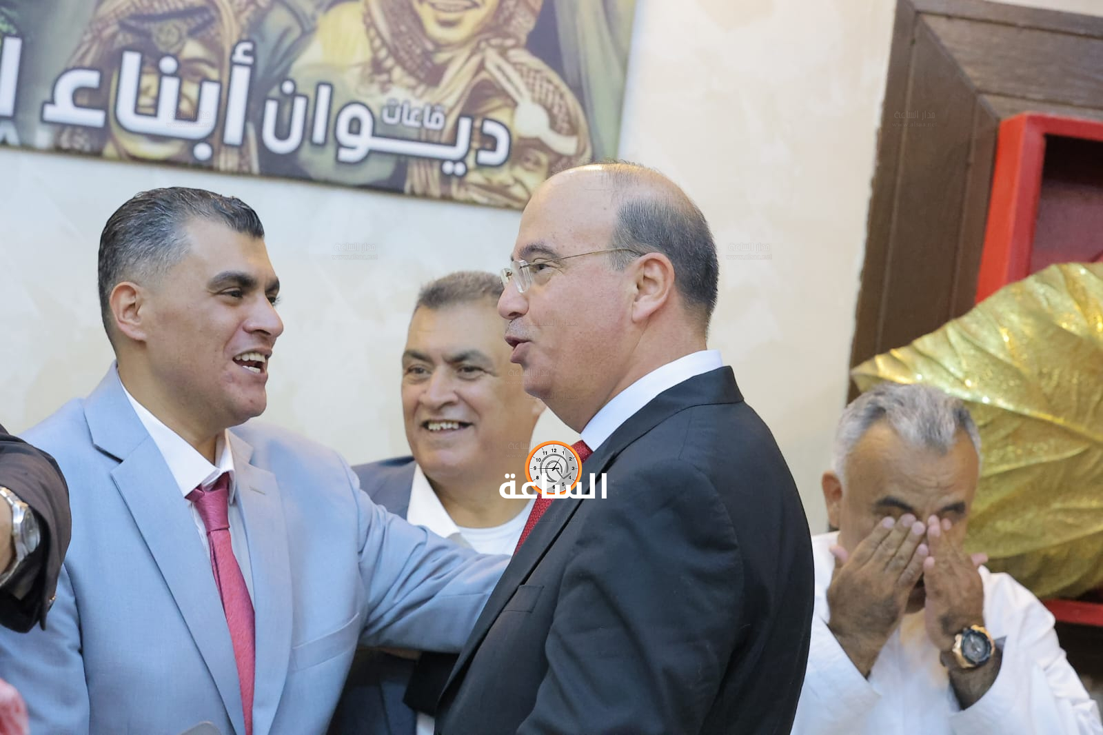 Madar Al-Saa Images 0.6450682345258598
