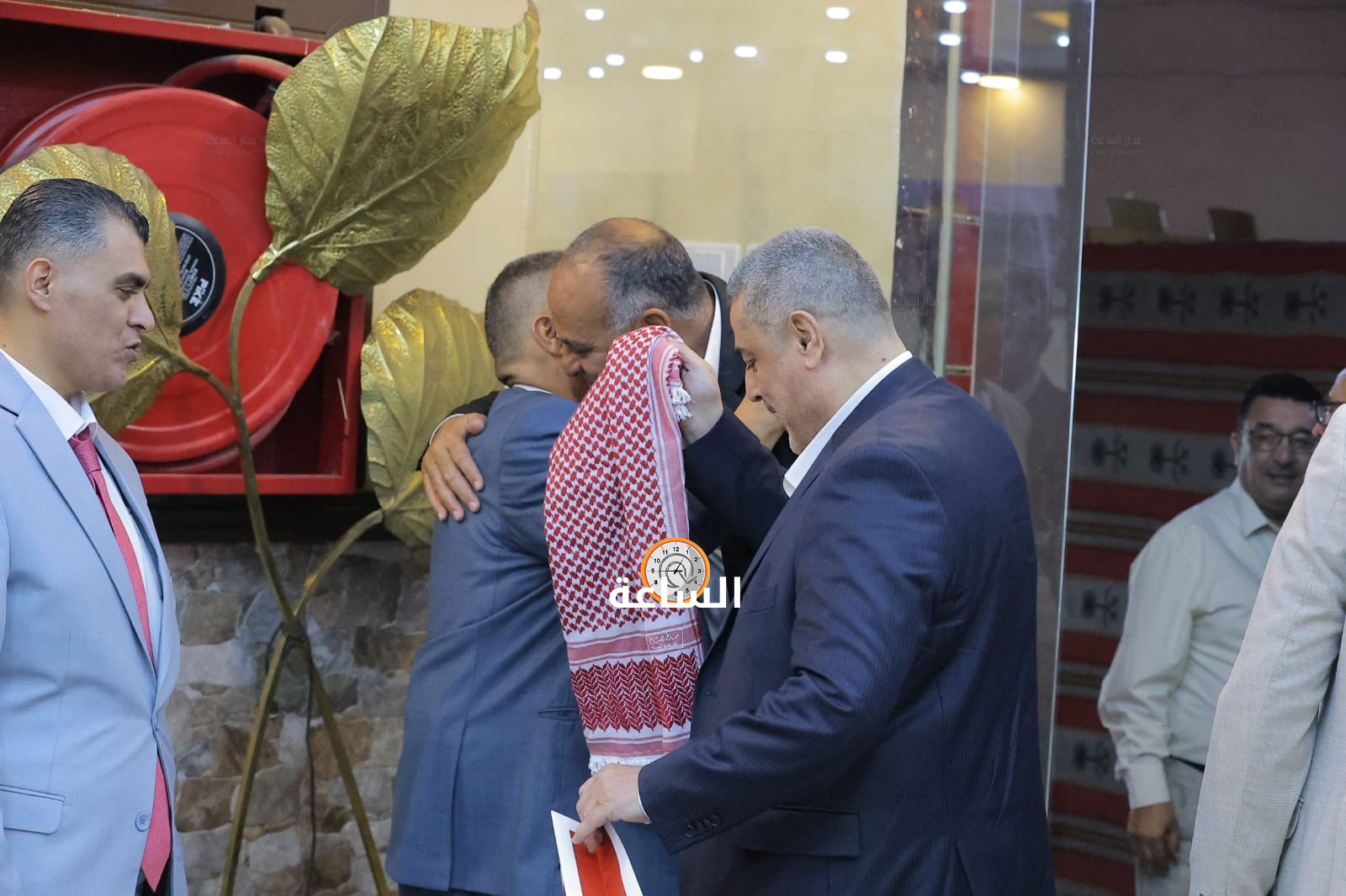 Madar Al-Saa Images 0.8424790586302111