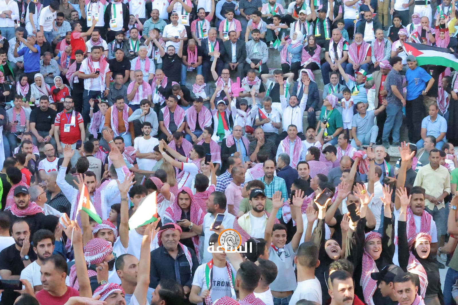 Madar Al-Saa Images 0.9904047690823482