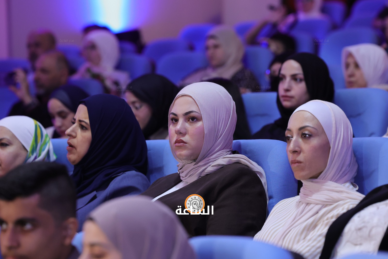 Madar Al-Saa Images 0.8408175864765188