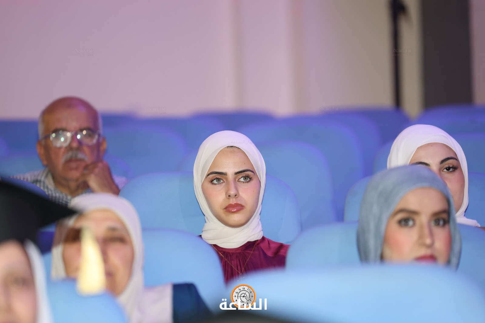 Madar Al-Saa Images 0.9214367855585064