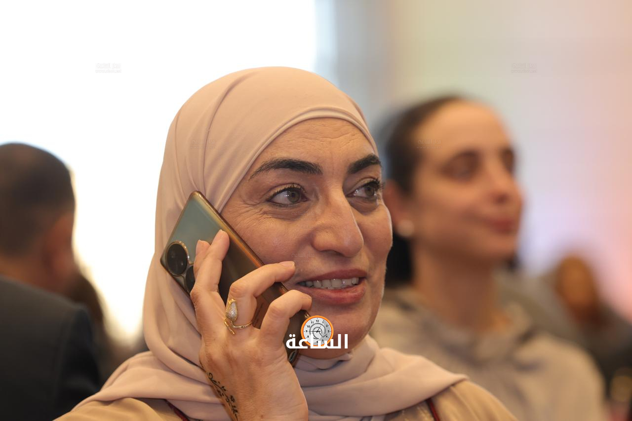 Madar Al-Saa Images 0.4101378978333712