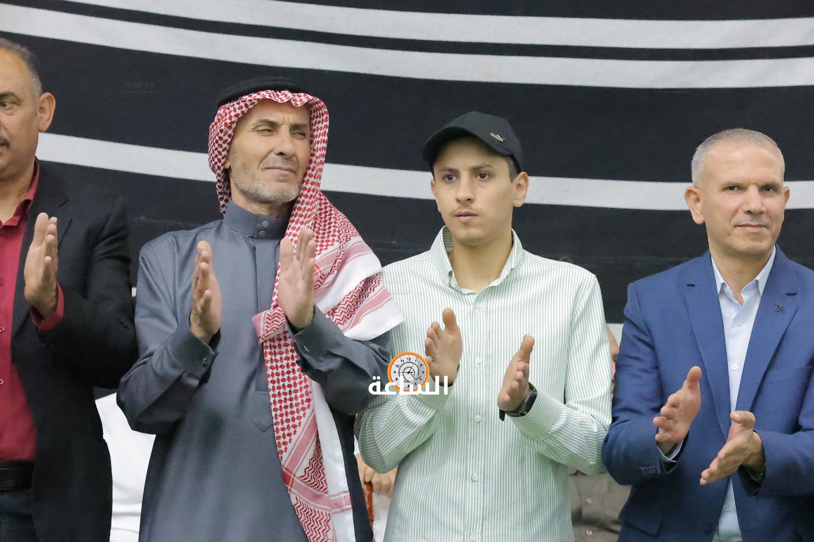 Madar Al-Saa Images 0.35192643996047457