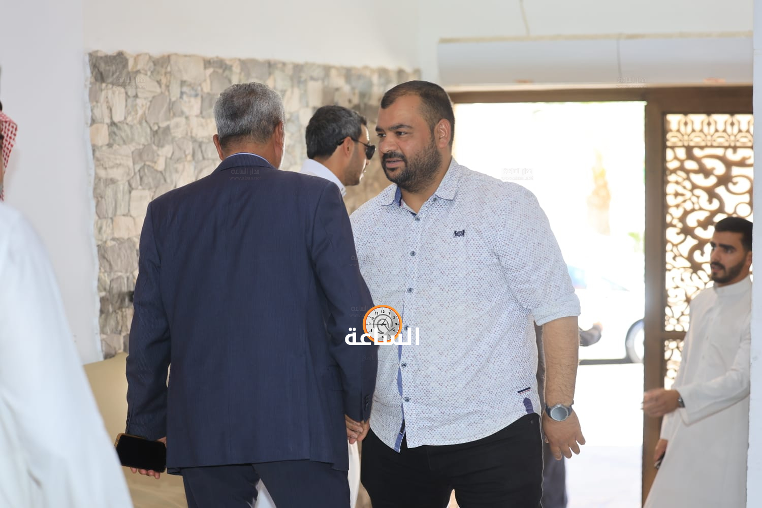 Madar Al-Saa Images 0.42807920143510947