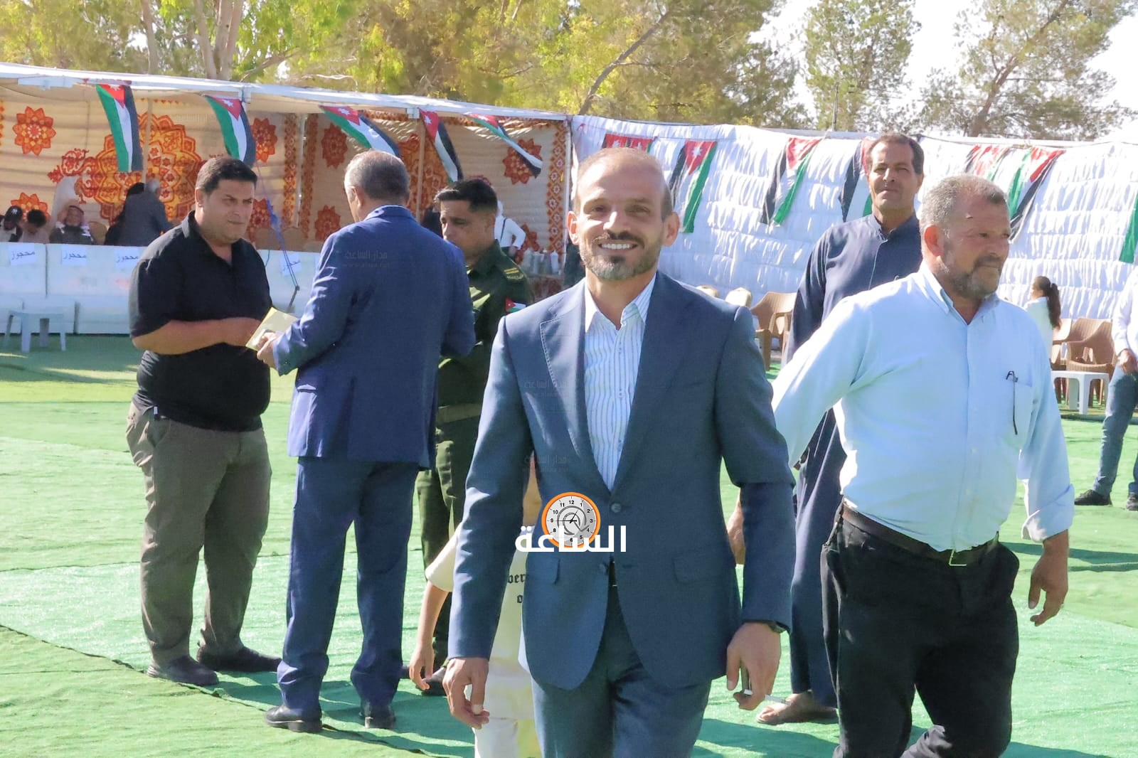 Madar Al-Saa Images 0.8620607843431675