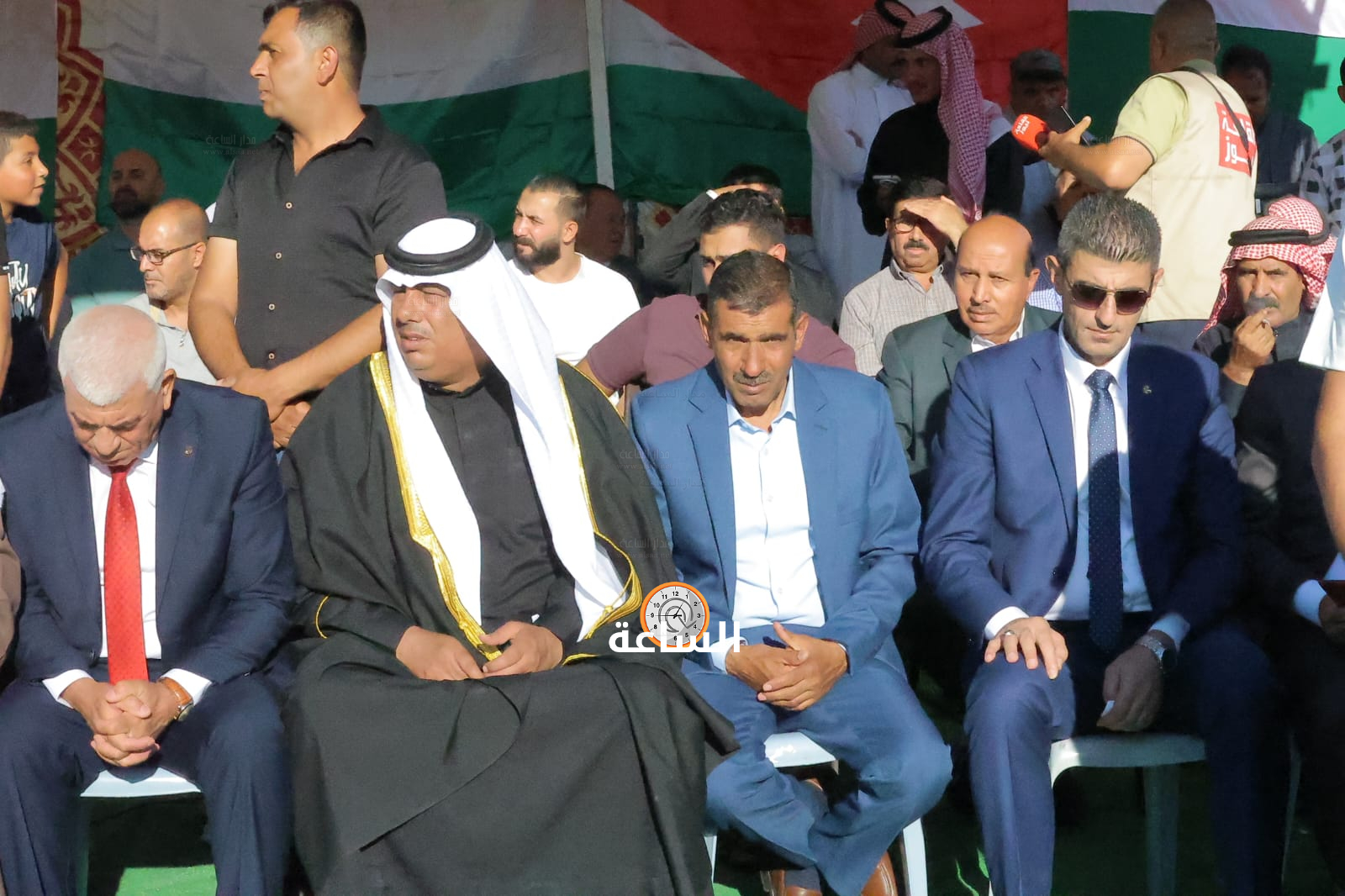 Madar Al-Saa Images 0.0011941484558982696