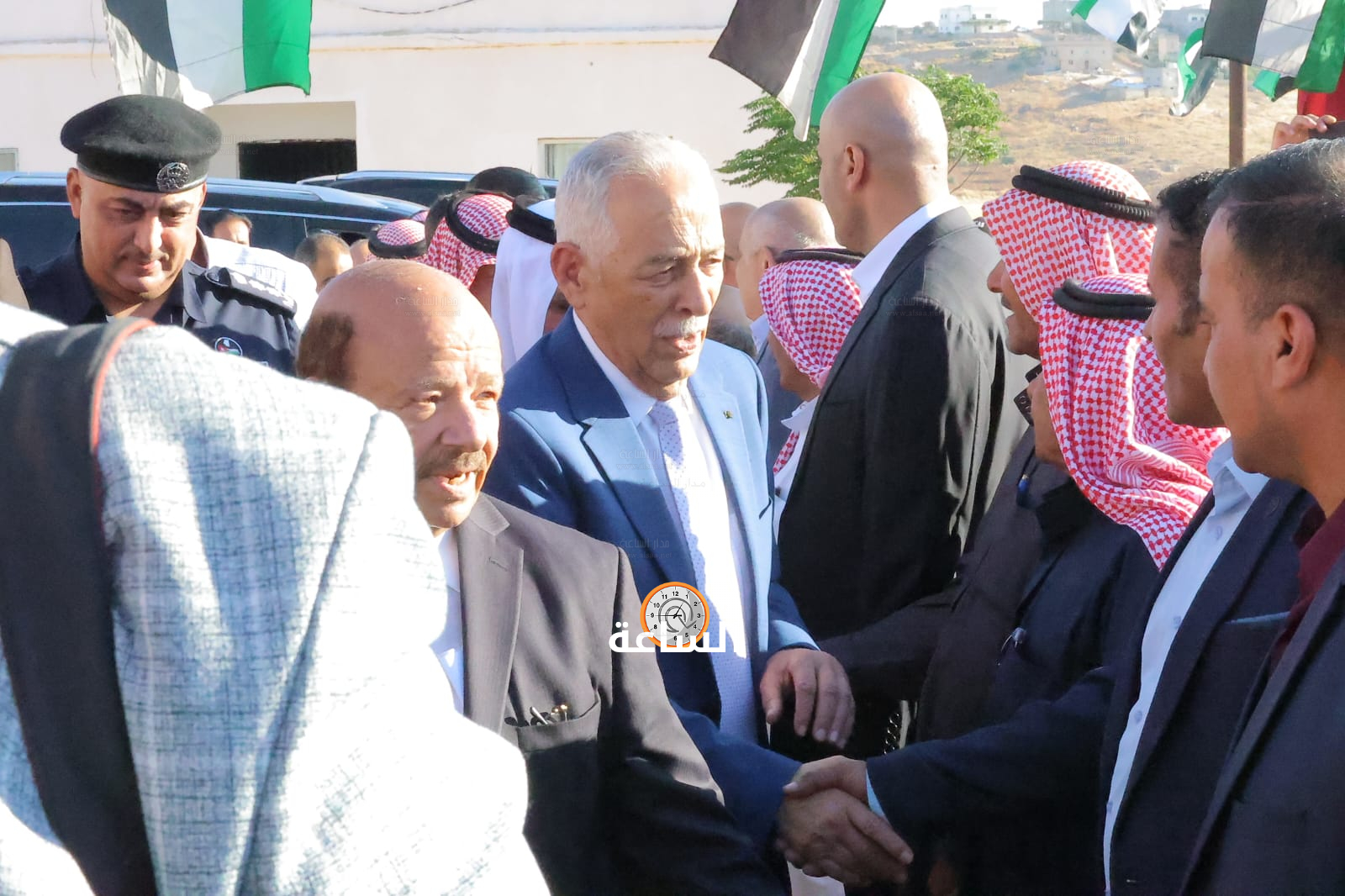 Madar Al-Saa Images 0.6061110760691732