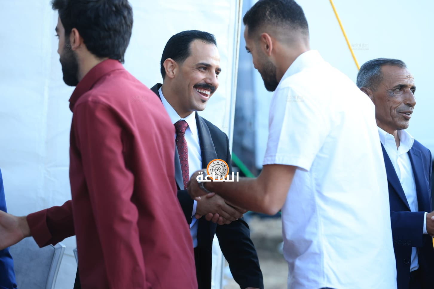 Madar Al-Saa Images 0.39018531540752877