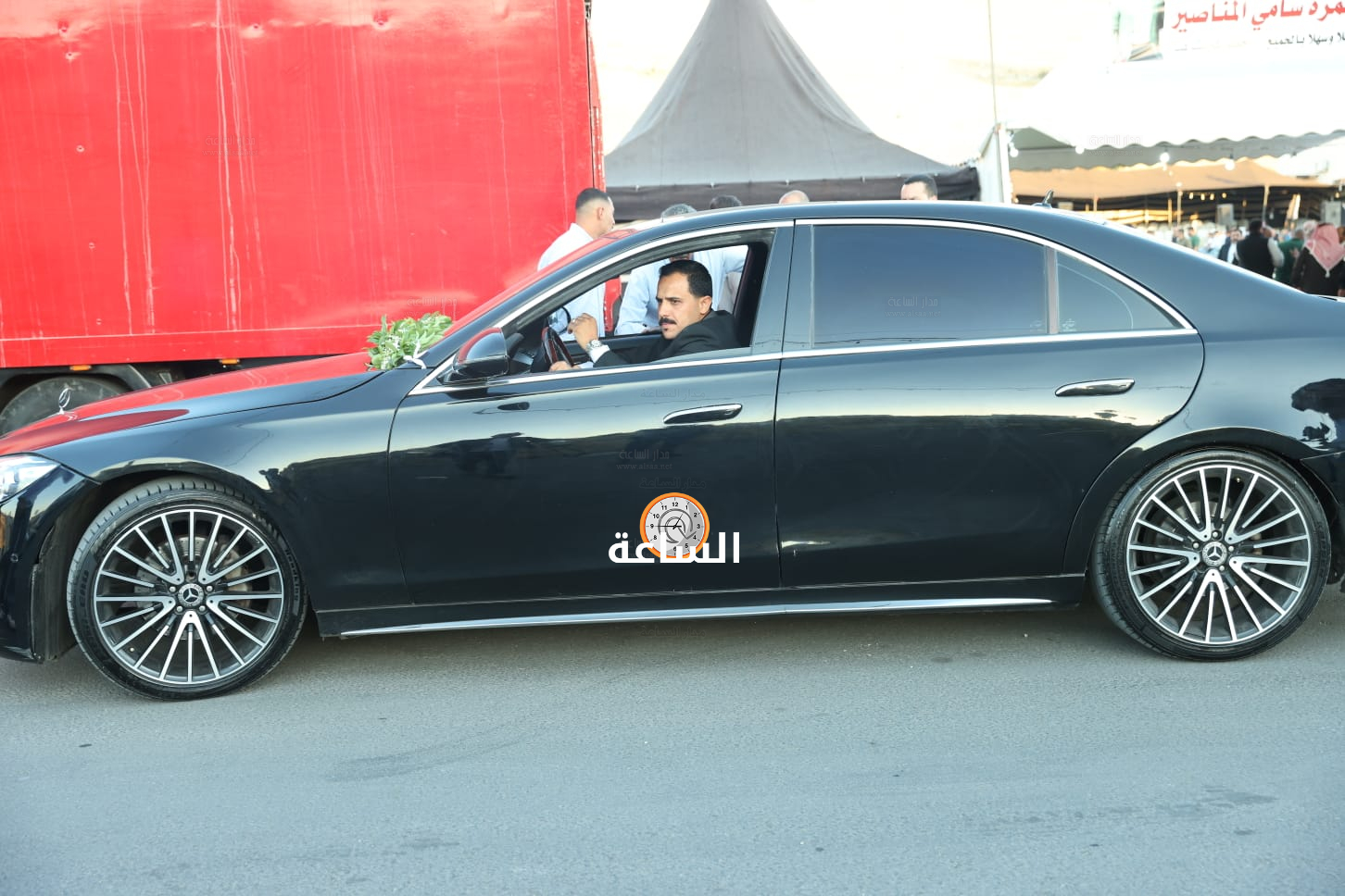 Madar Al-Saa Images 0.6228723179087585