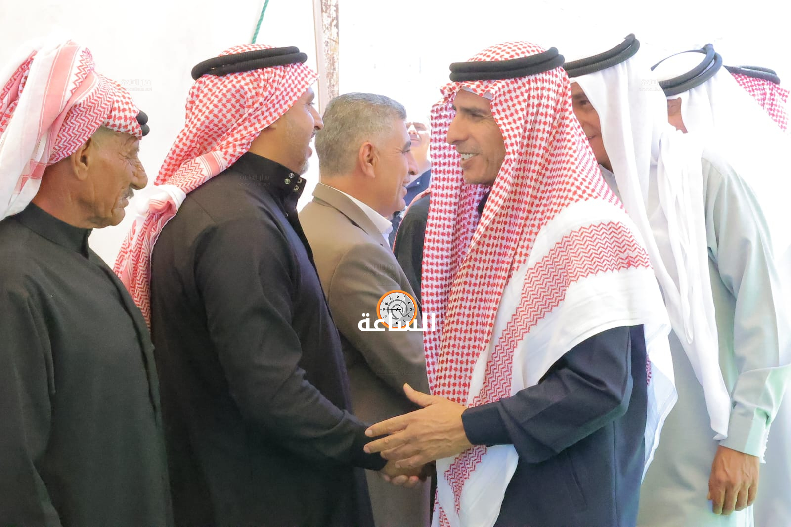 Madar Al-Saa Images 0.9881528335834369