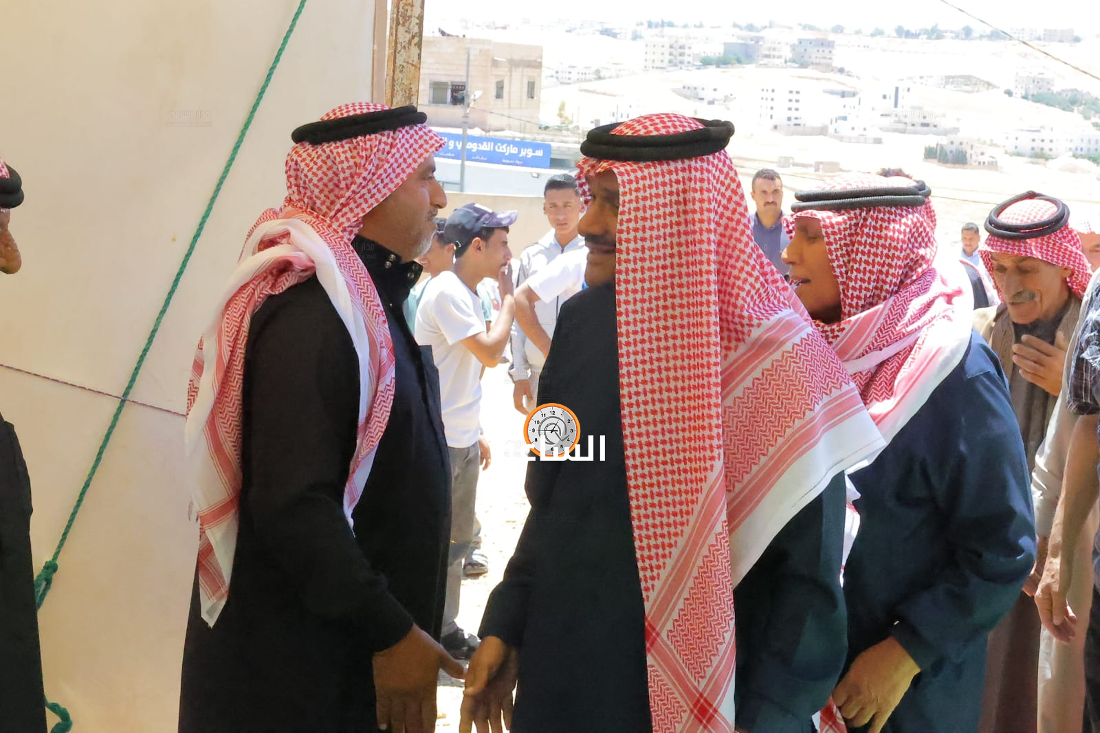 Madar Al-Saa Images 0.7605508231825395