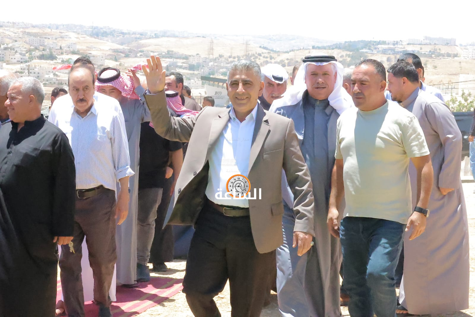 Madar Al-Saa Images 0.33153564334573493