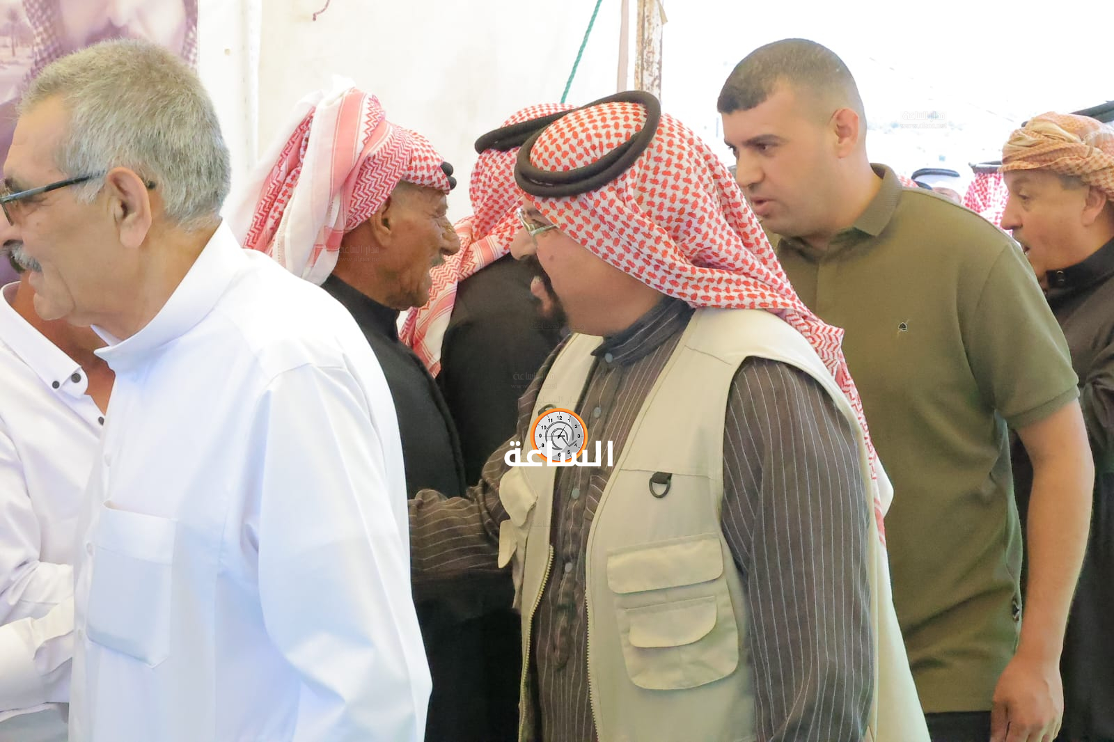 Madar Al-Saa Images 0.4555659541470365