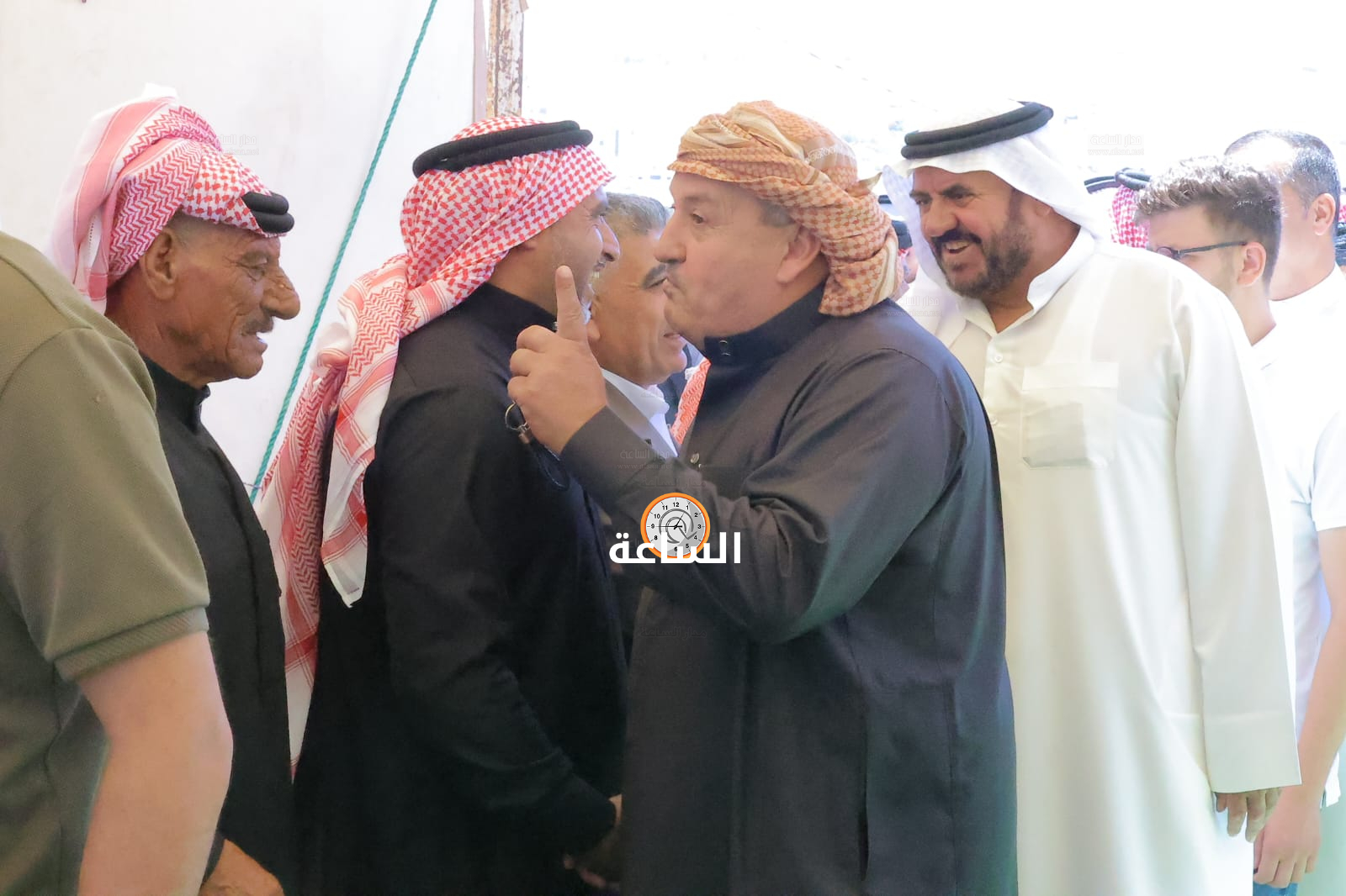 Madar Al-Saa Images 0.04383881856841476