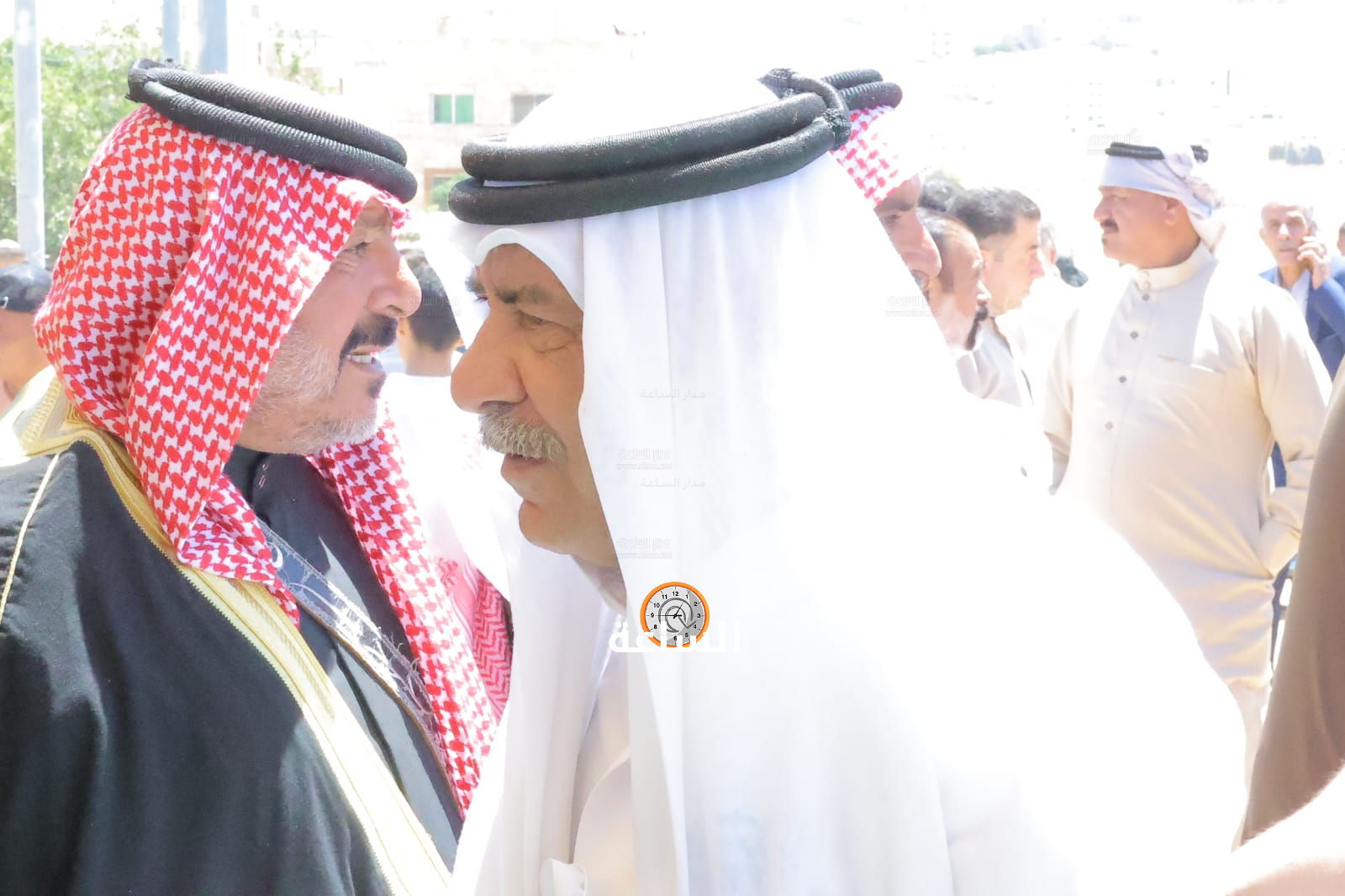 Madar Al-Saa Images 0.6192324393809554