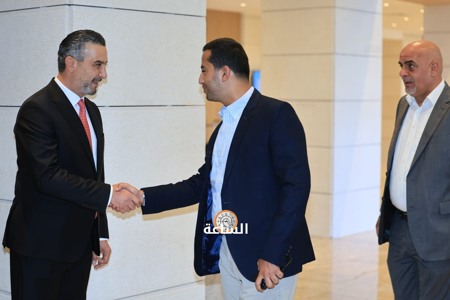 Madar Al-Saa Images 0.6588220210064536
