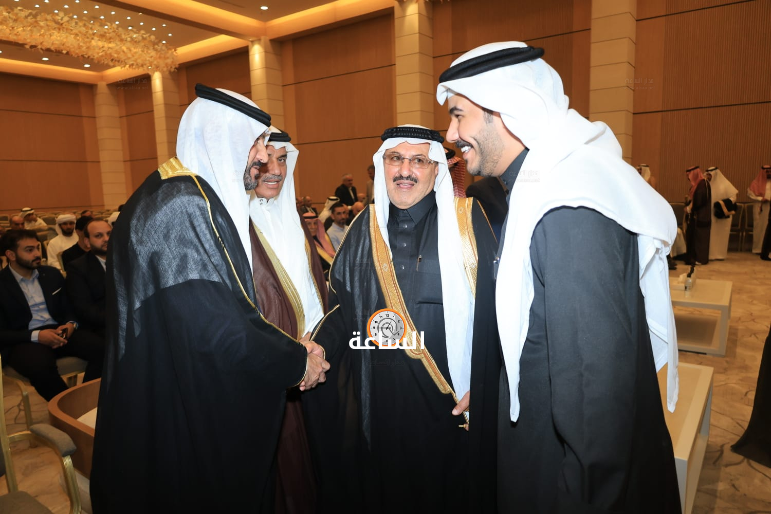 Madar Al-Saa Images 0.7277734791968378