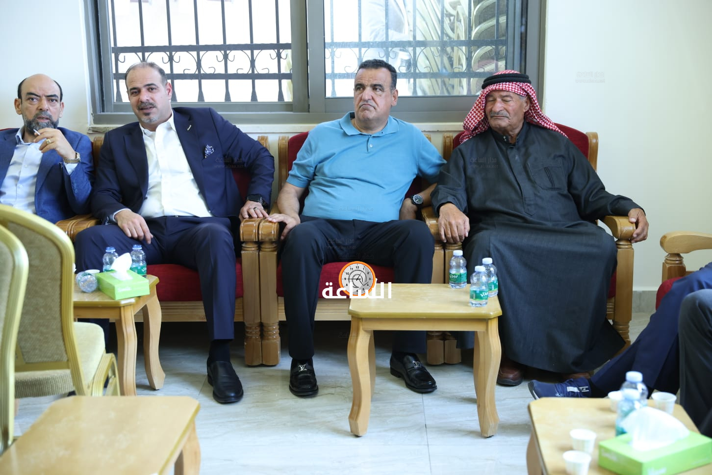 Madar Al-Saa Images 0.8420518895726501
