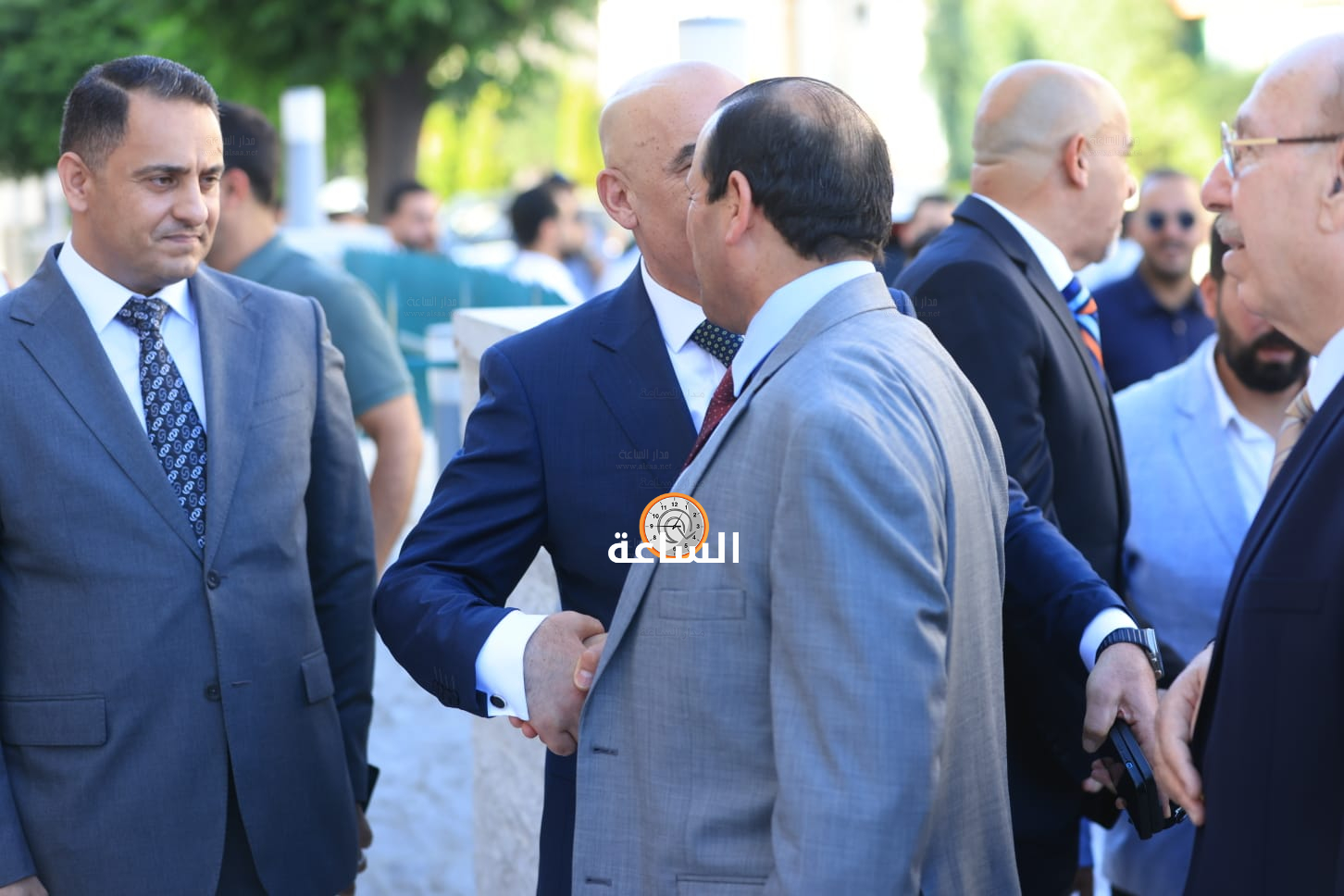 Madar Al-Saa Images 0.9751359976979752
