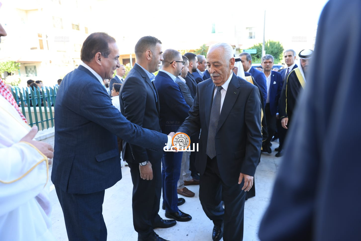 Madar Al-Saa Images 0.45917383566384995