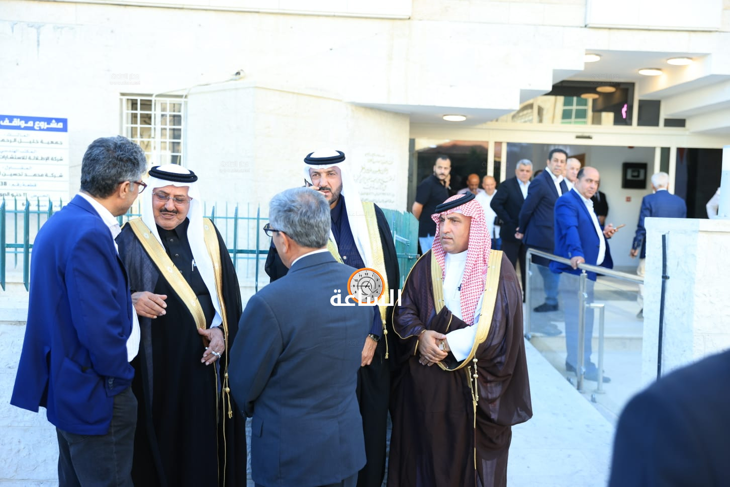 Madar Al-Saa Images 0.6065549119950204