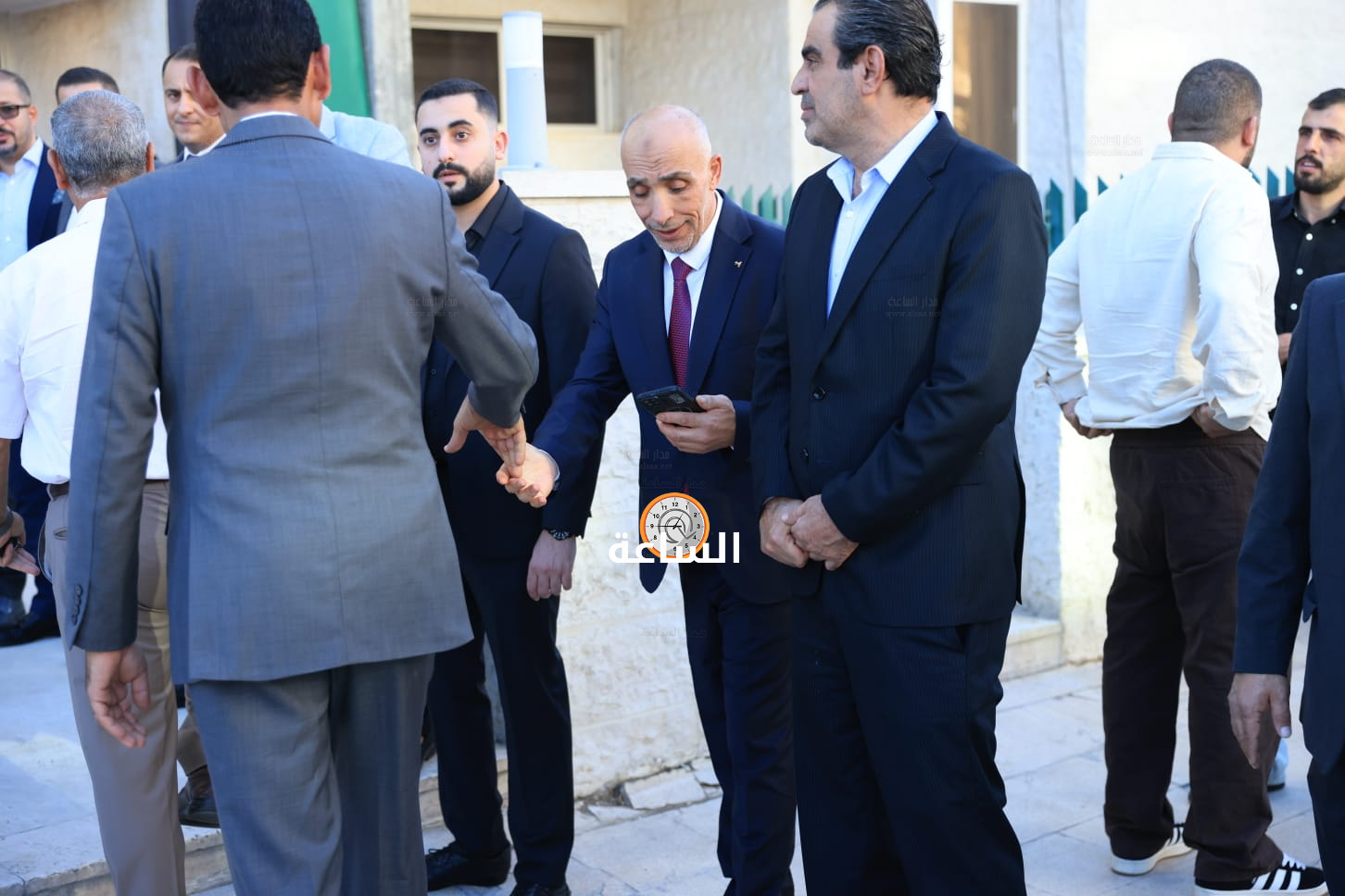 Madar Al-Saa Images 0.8376198208170829