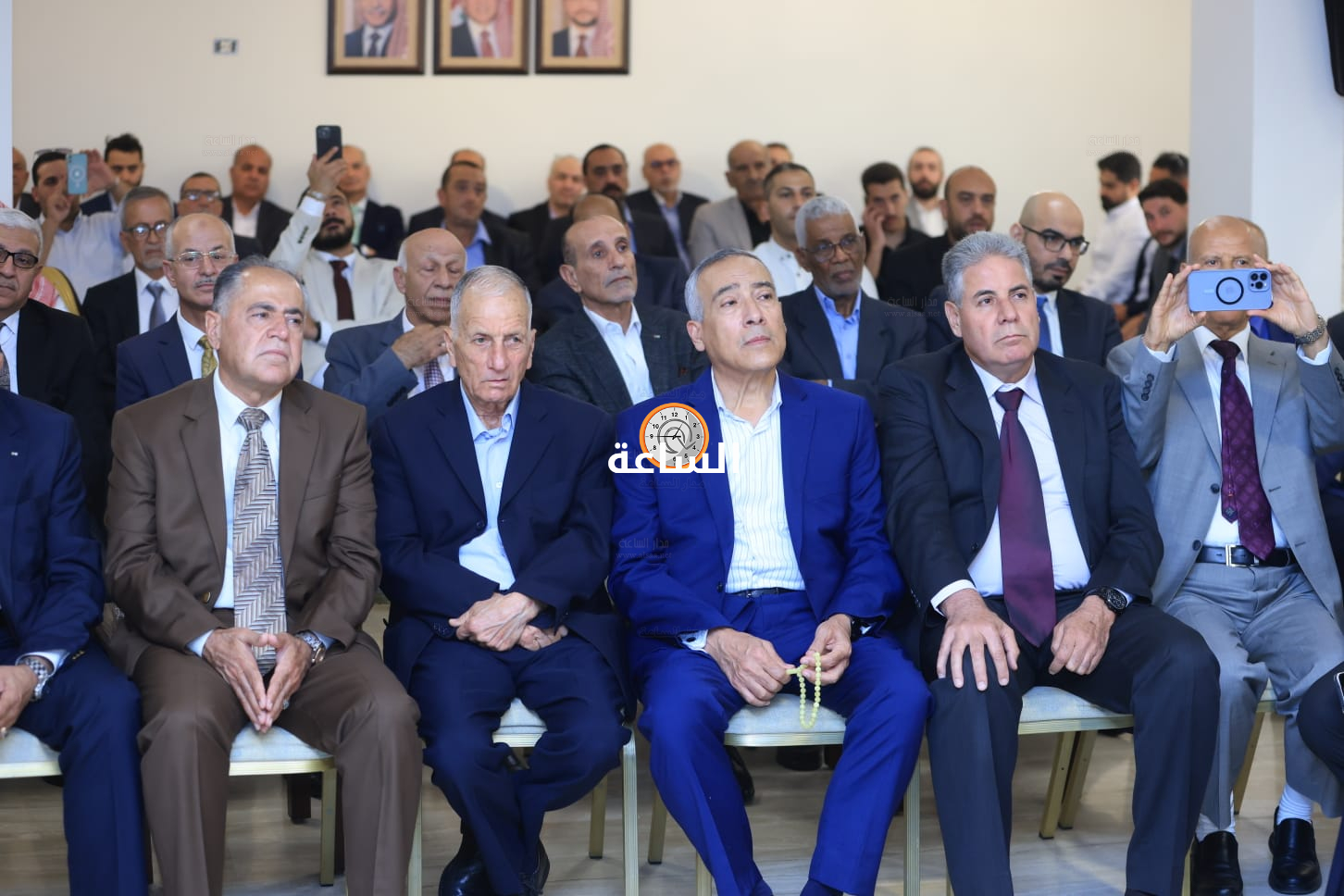 Madar Al-Saa Images 0.5712065817994922