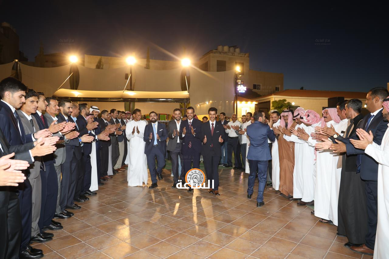 Madar Al-Saa Images 0.3721552500577633