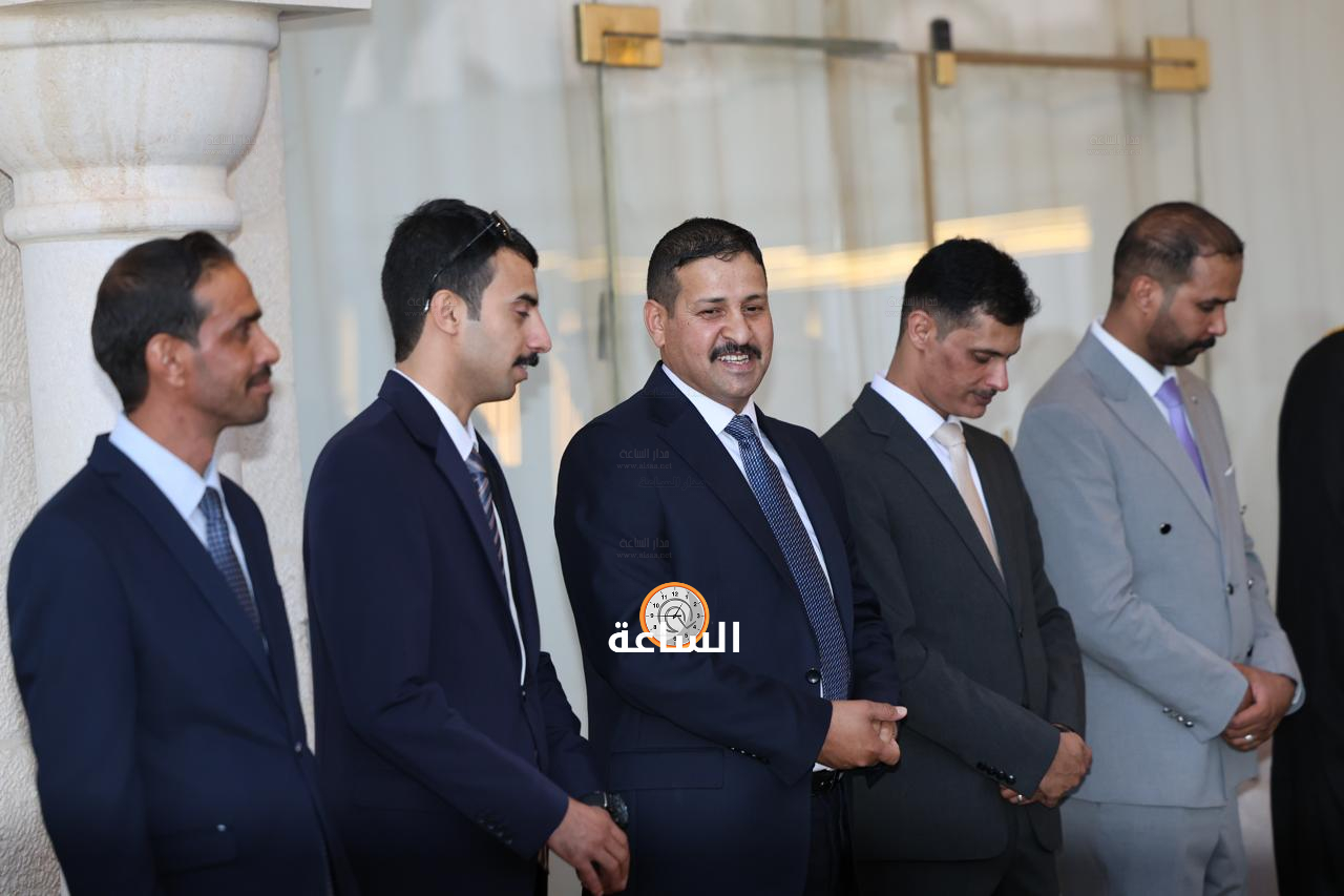 Madar Al-Saa Images 0.4187626623676327