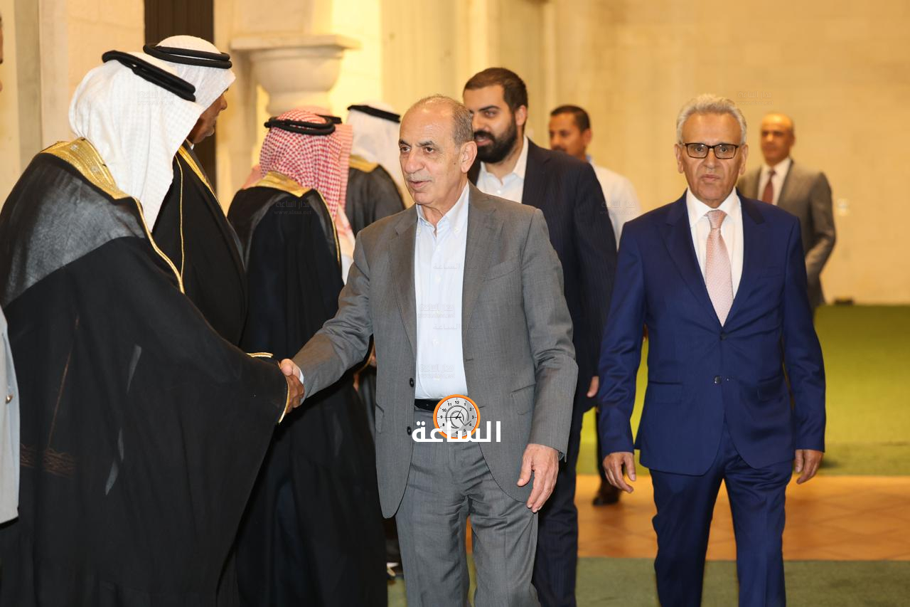 Madar Al-Saa Images 0.843484578584153