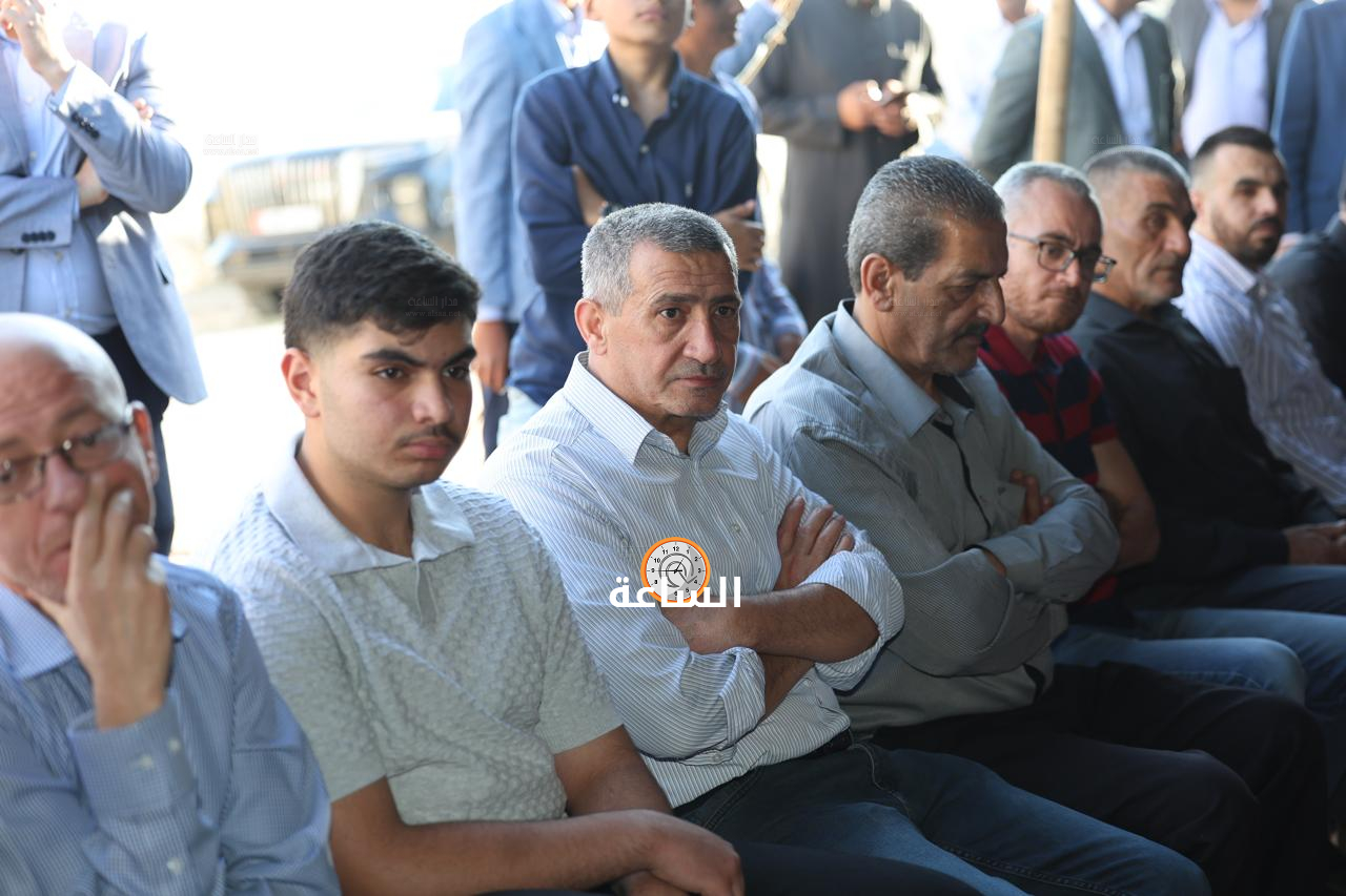 Madar Al-Saa Images 0.969368792609985