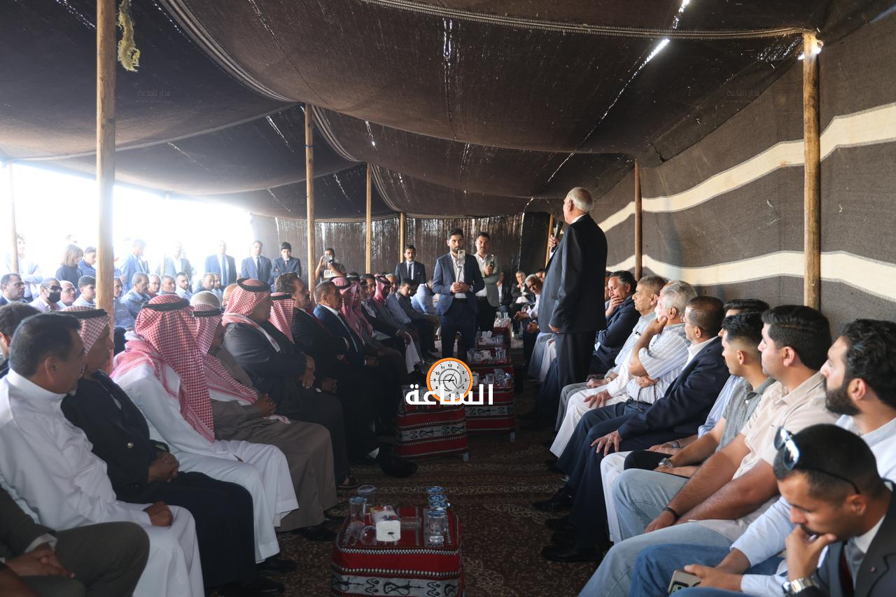 Madar Al-Saa Images 0.2554425377300318