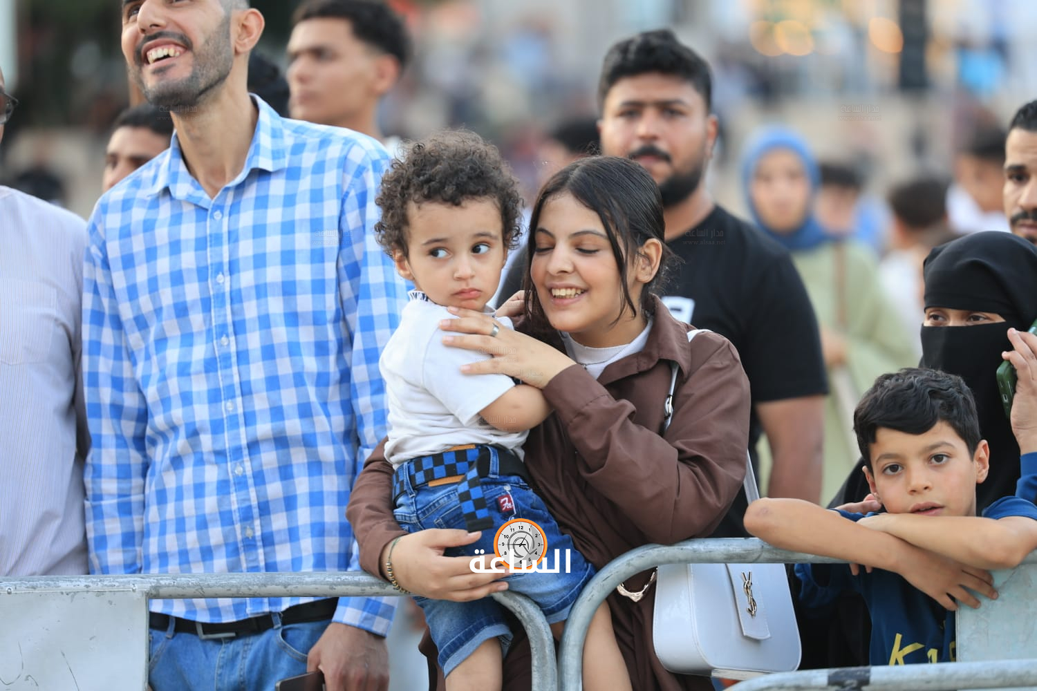 Madar Al-Saa Images 0.35467234992747343
