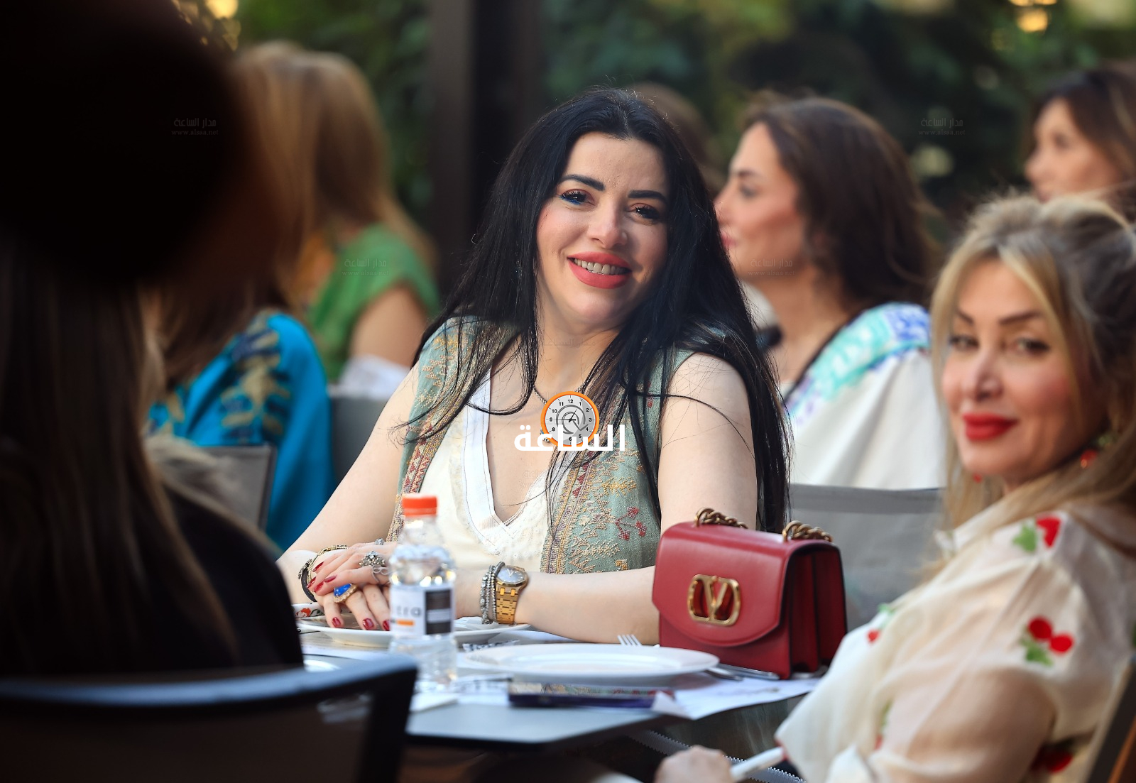 Madar Al-Saa Images 0.3739997885034516