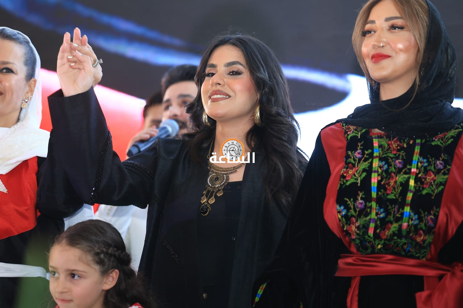 Madar Al-Saa Images 0.22334323362384767