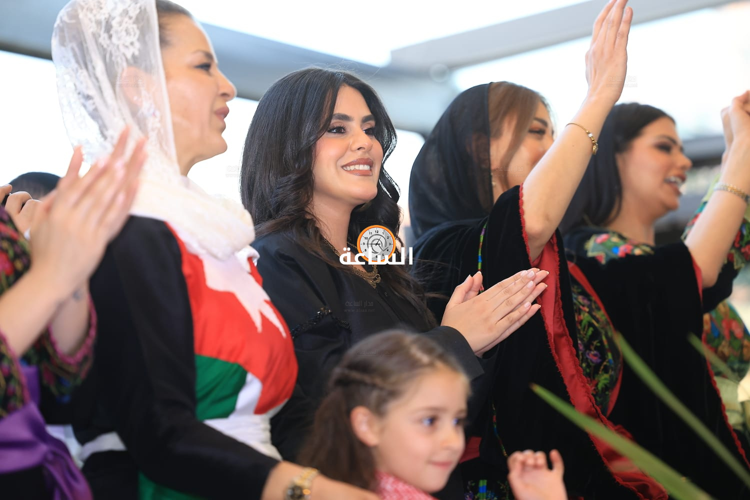 Madar Al-Saa Images 0.18063137290308795