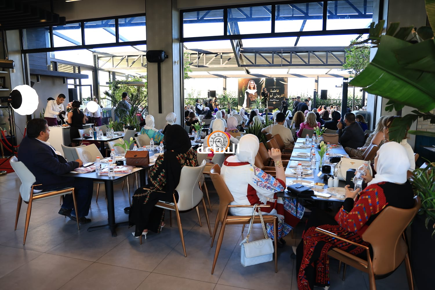 Madar Al-Saa Images 0.8659836075476216