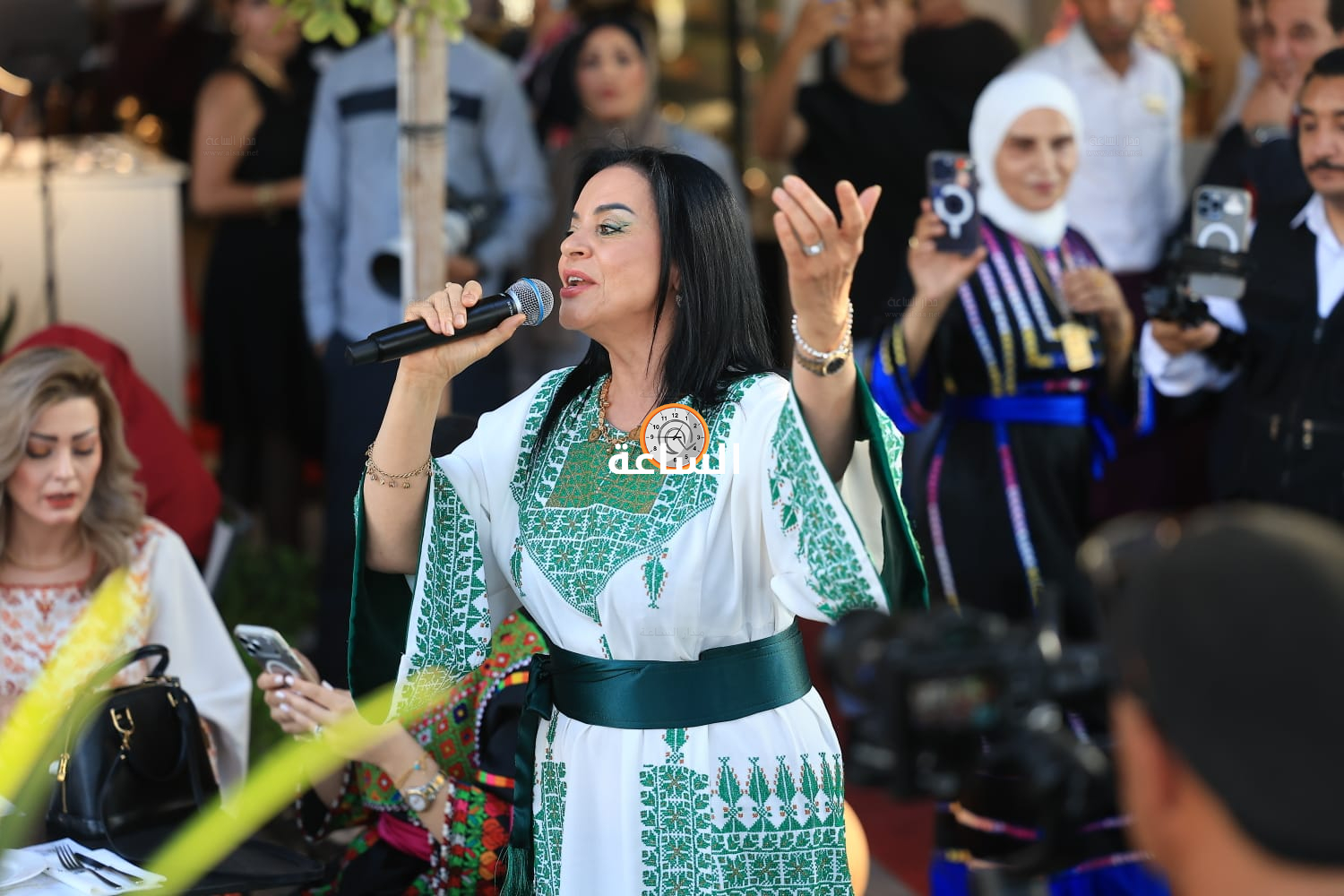 Madar Al-Saa Images 0.21598235929349086