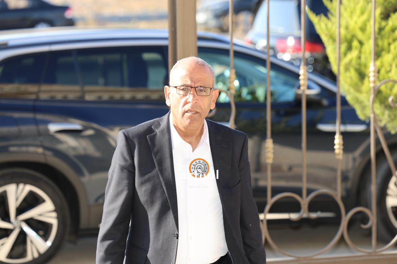 Madar Al-Saa Images 0.47431052809329166