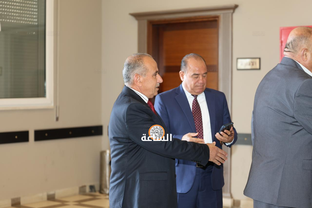 Madar Al-Saa Images 0.8794566637139473