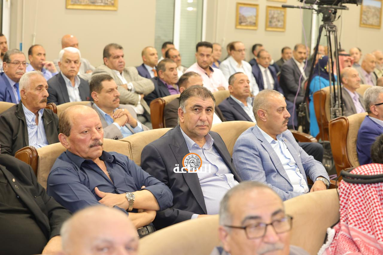 Madar Al-Saa Images 0.6721890670494524