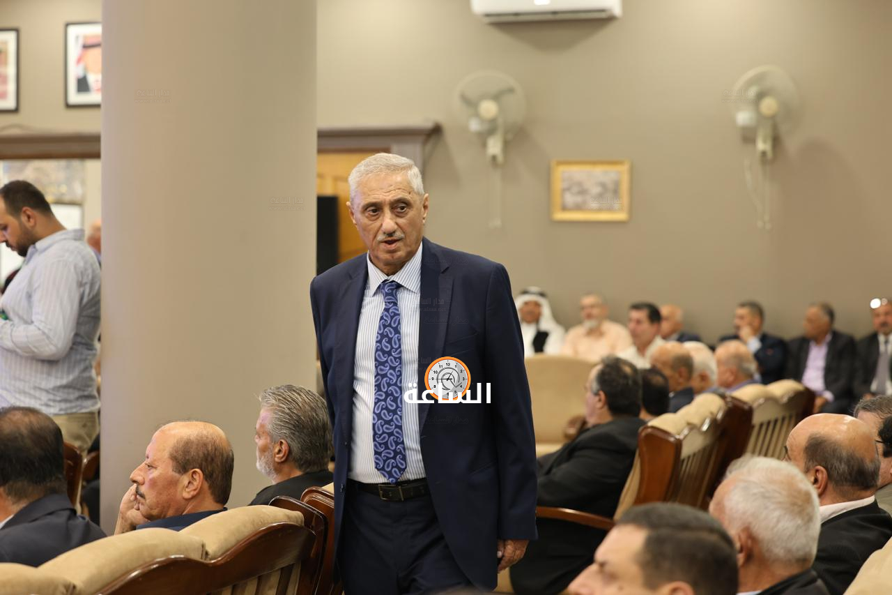 Madar Al-Saa Images 0.8395895750962508