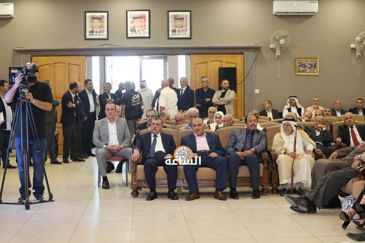 Madar Al-Saa Images 0.7615480161822584